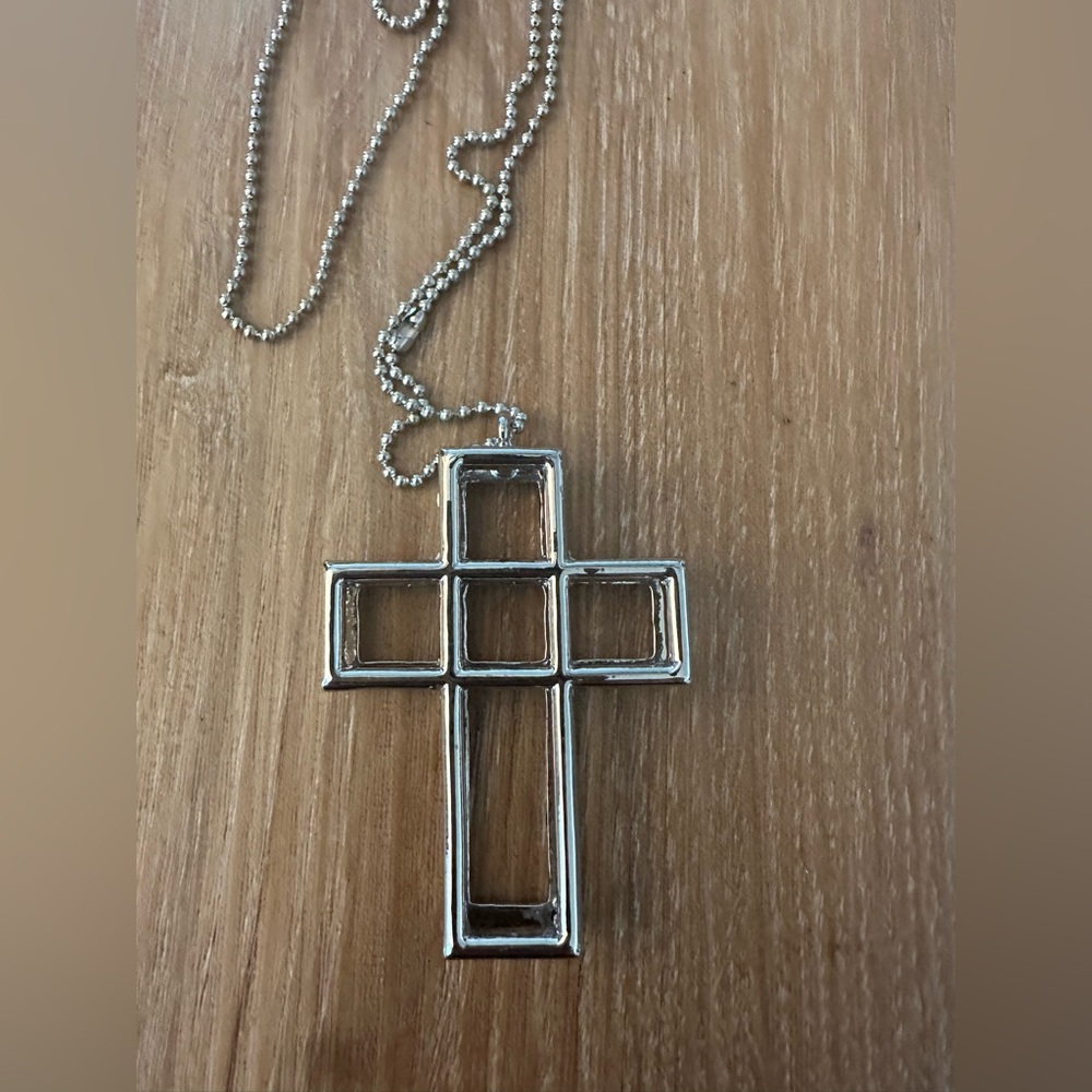 Vintage 80s 3D Cross Necklace